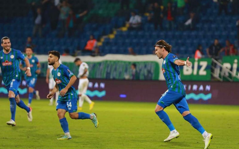 nhan-dinh-soi-keo-sakaryaspor-vs-rizespor-luc-0h00-ngay-15-11-2022